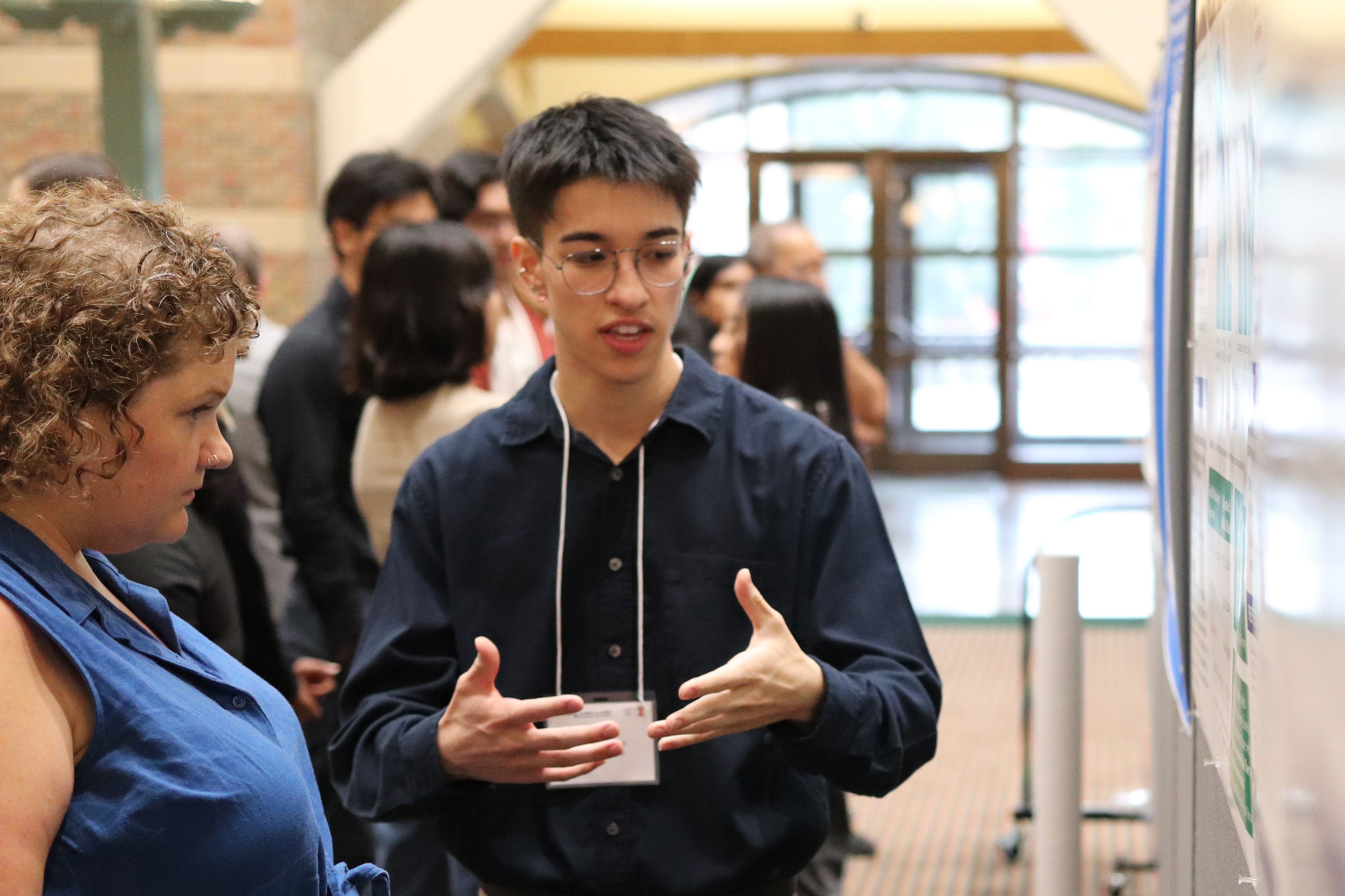 2023 HERE fellow Brandon Snipe presents at the Beckman Institute