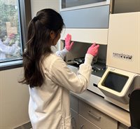 Esha Kulkarni uses the GeoMX system to obtain her finished samples in the Maternal and Fetal Medicine Regenerative Lab at the Mayo Clinic in Rochester, Minnesota